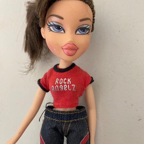 2001 Bratz - Original Release Rock Angelz Yasmin Doll - Picture 2 of 11